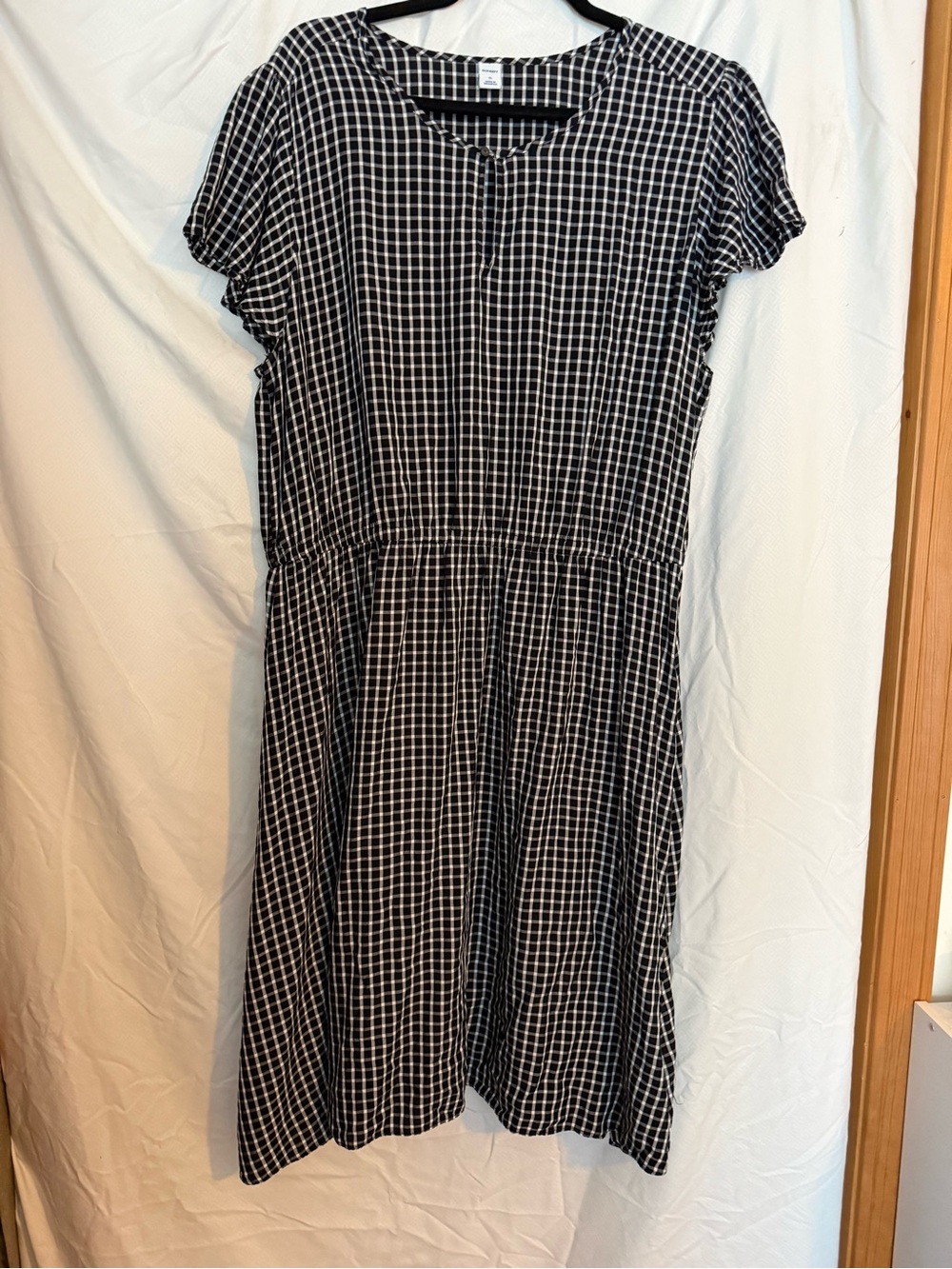 Old Navy Black and White Check Short Sleeve Dress